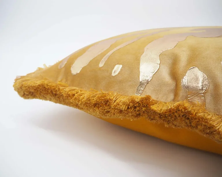 Gilded Ombre Gold Cushion - Ambiguous Tiger — Ảnh 3