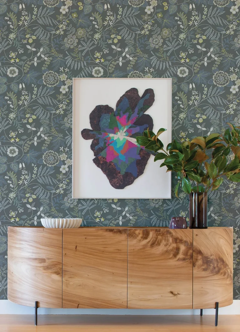 Marilyn Floral Trail Wallpaper - Light Grey — Image 3