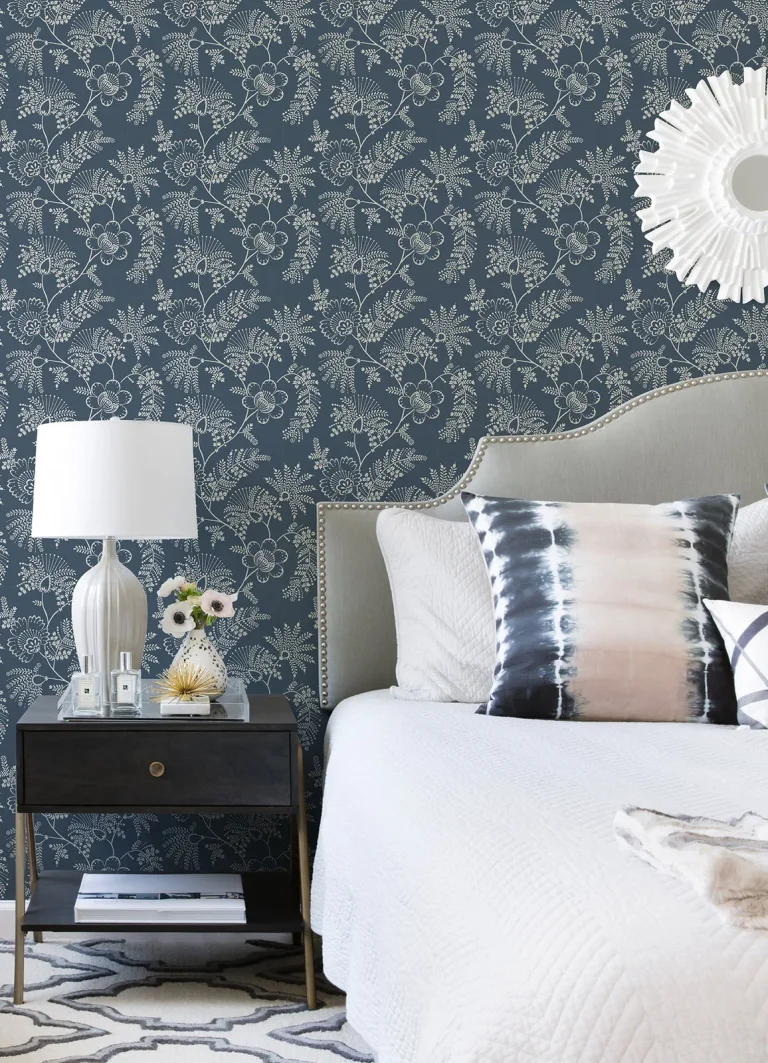 Maeve Jacobean Trail Wallpaper - Dark Blue — Ảnh 2
