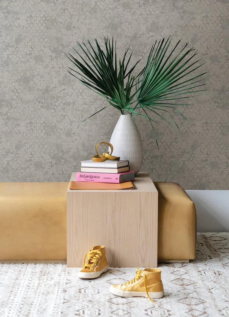 Zilarra Abstract Snakeskin Wallpaper - Light Grey — Ảnh 2