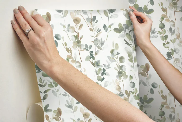 Candice Olson Joyful Eucalyptus Peel and Stick Wallpaper - Green