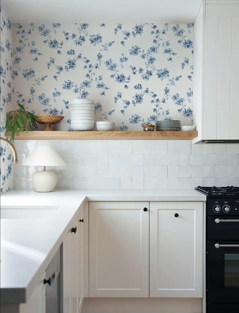 Chesapeake Festival Floral Trailing Wallpaper - Blue — Ảnh 2