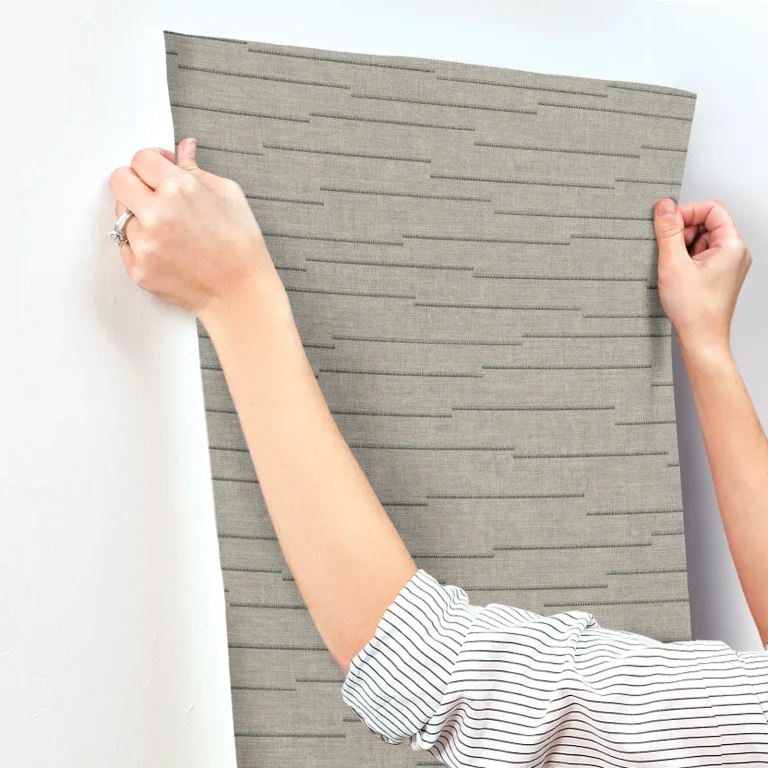 Latitude Striated Wallpaper - Grey — Ảnh 2