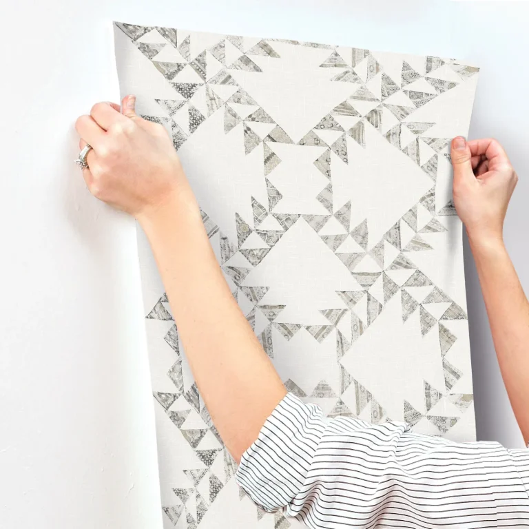 Chesapeake Scrap Quilt Wallpaper - Grey — Ảnh 3