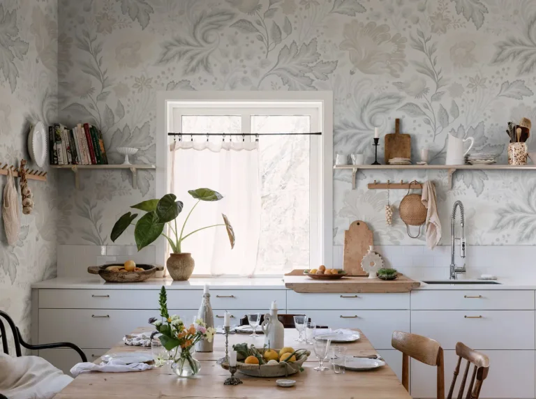 Ava Mural, Pastel — Ảnh 3