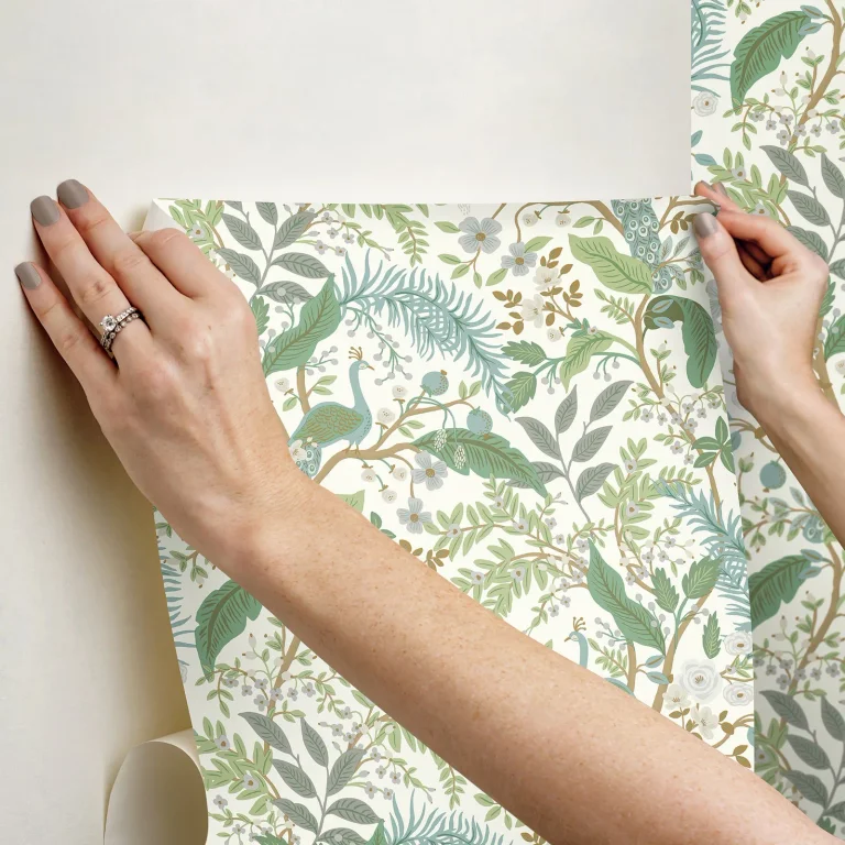 Rifle Paper Co. Peacock Garden Peel and Stick Wallpaper - White — Ảnh 4