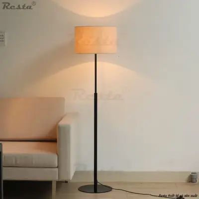 Resta 03 floor lamp — Salt and pepper
