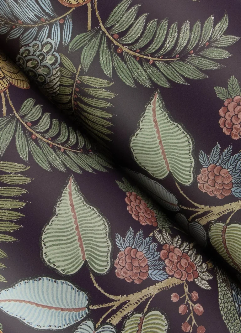 Chris Loves Julia Geneva Peacock Paradise Wallpaper - Plum — Ảnh 4