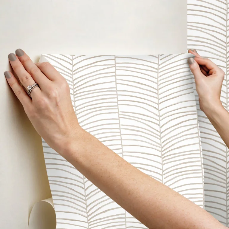 Cascade Palm Chic Tropics Peel and Stick Wallpaper - Taupe — Ảnh 3