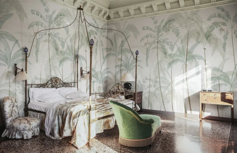 Louie, Light Green — Ảnh 2