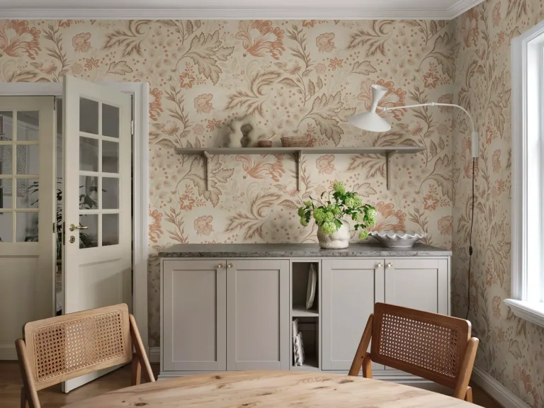 Ava Mural, Hazel — Ảnh 3