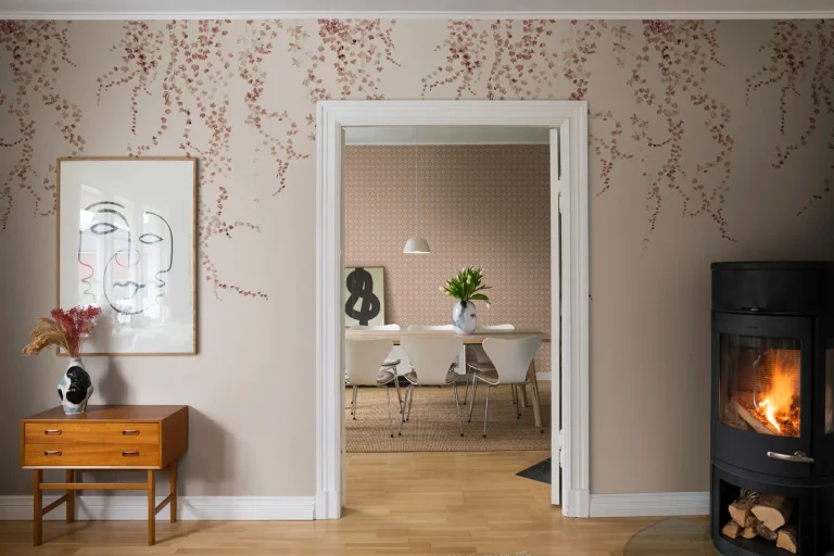Aralia, Burgundy — Image 3