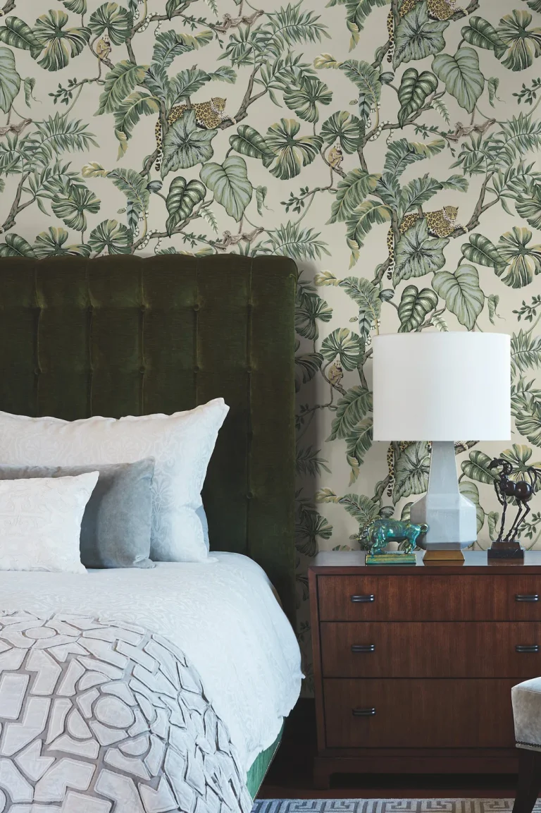 Ronald Redding Jungle Cat Wallpaper - Taupe — Ảnh 3