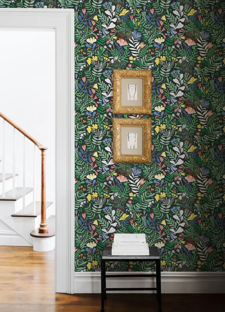Brittsommar Woodland Floral Wallpaper - Black — Ảnh 2
