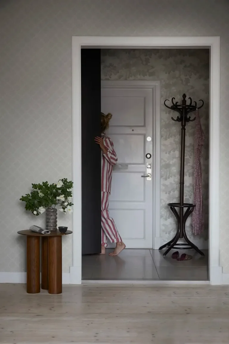 Trellis Gray — Image 2