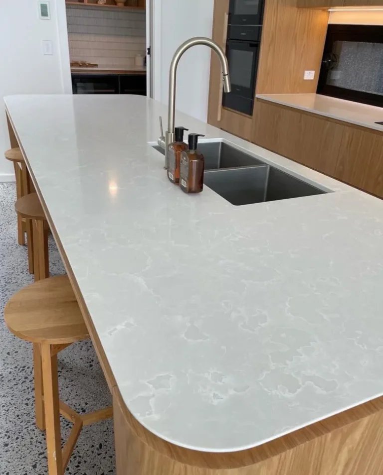 V803 ONYX WHITE — Image 4