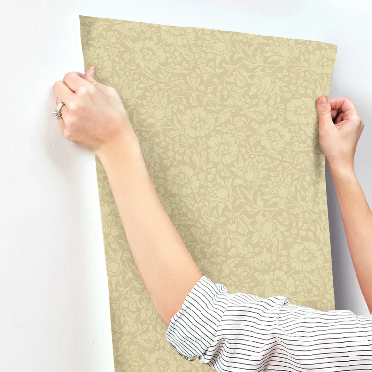 Mallow Floral Vine Wallpaper - Butter — Ảnh 4