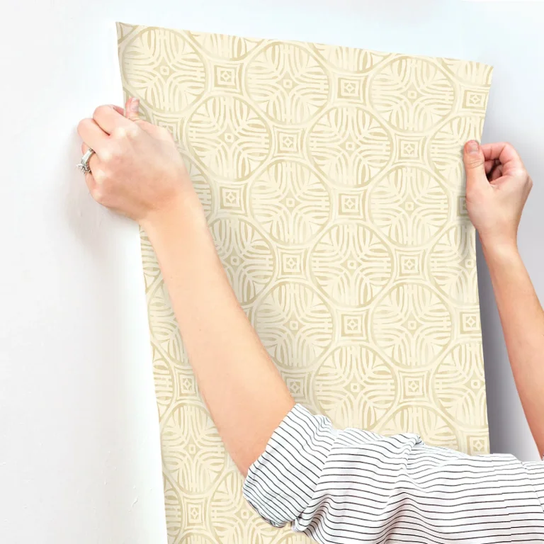 Chesapeake Sandee Medallion Wallpaper - Butter — Ảnh 2