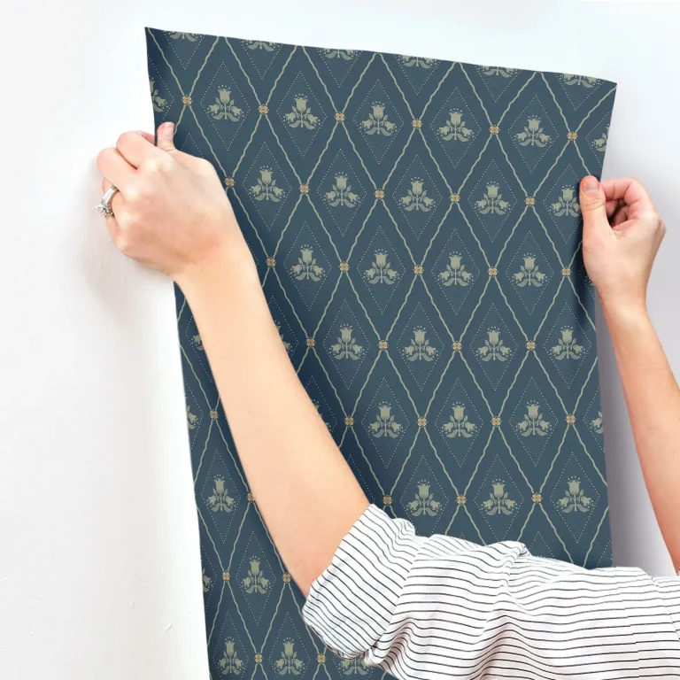 Alma Diamond Floral Wallpaper - Navy — Ảnh 2