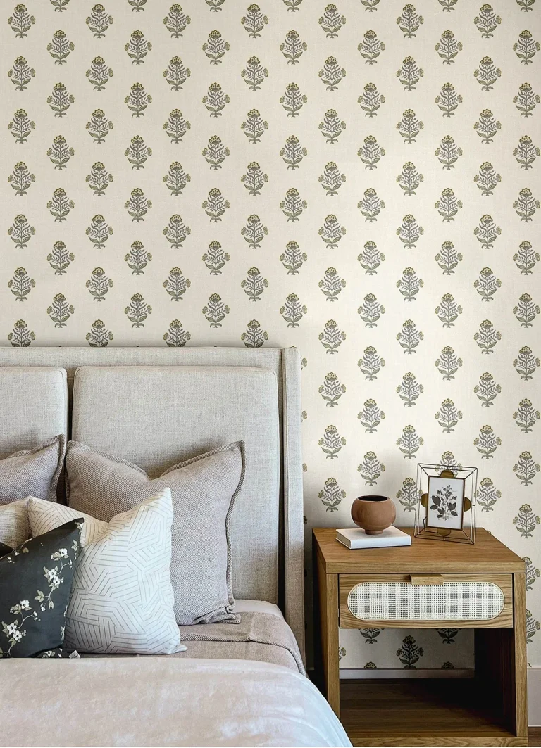 Chesapeake Hollyhock Floral Crest Wallpaper - Honey — Ảnh 2