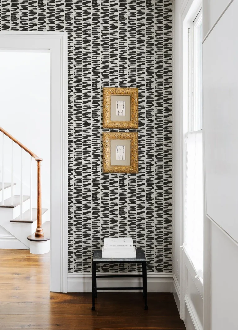Myrtle Abstract Stripe Wallpaper - Black — Image 3