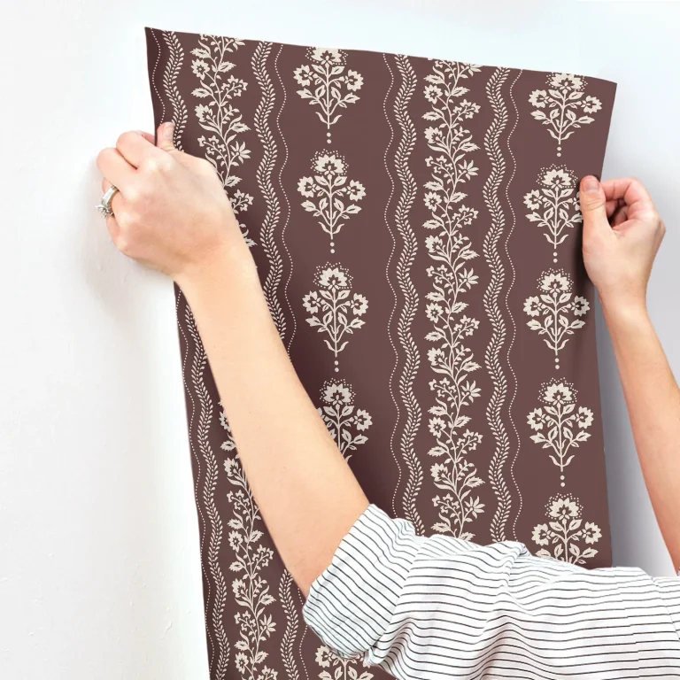 Chesapeake Lenea Floral Stripe Wallpaper - Burgundy — Ảnh 7