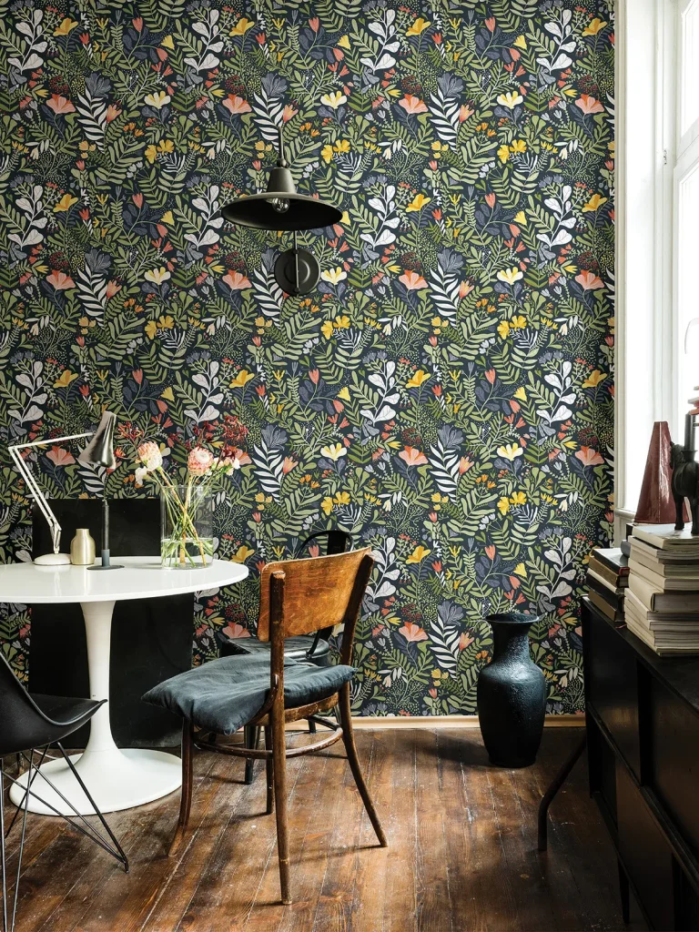 Brittsommar Woodland Floral Wallpaper - Navy — Ảnh 4
