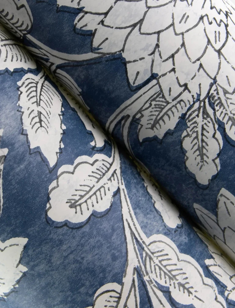 Chesapeake Vadouvan Jacobean Trail Wallpaper - Navy — Ảnh 3