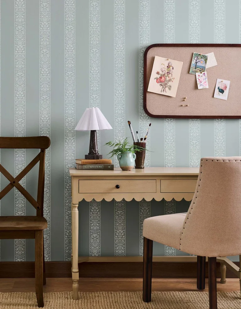 Rifle Paper Co. Estee Stripe Wallpaper - Slate — Ảnh 3