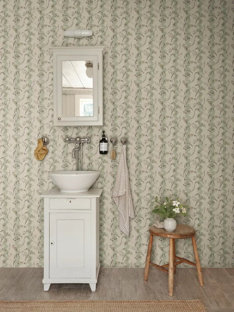 Beatrice, Light Green – Serene Floral — Image 2