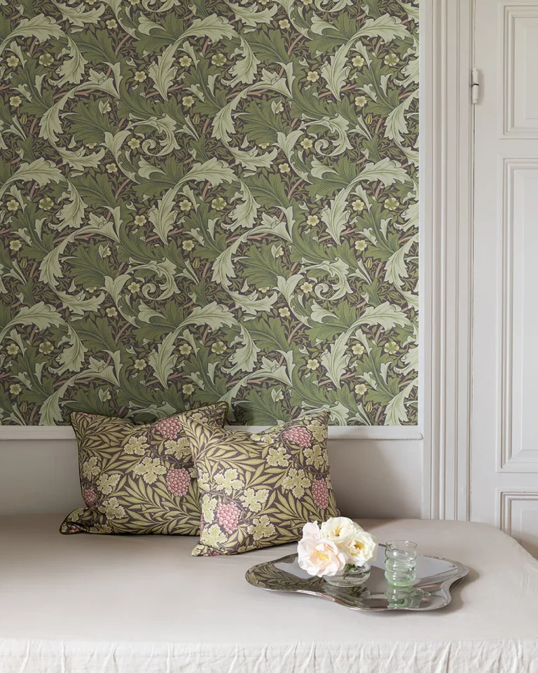 Granville Leafy Vine Wallpaper - Plum — Ảnh 2