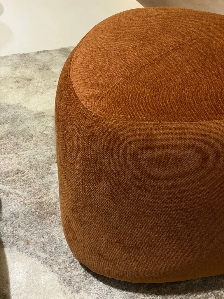 GABLE OTTOMAN — Ảnh 5