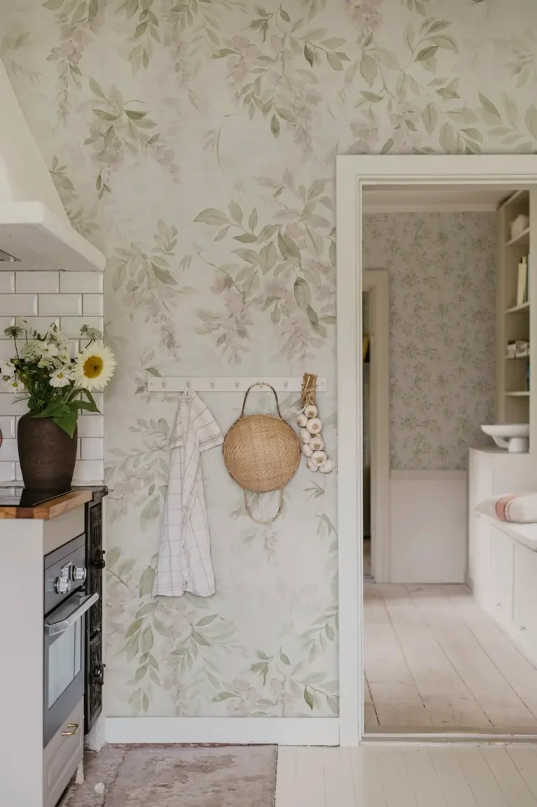 Lovisa Mural, Pastel — Ảnh 3