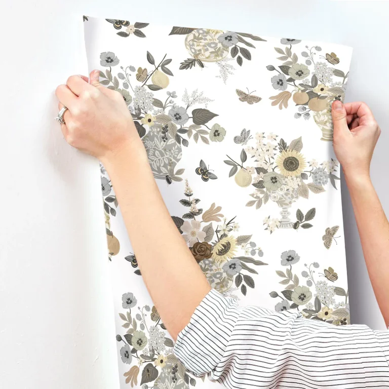 Rifle Paper Co. Flower Studies Wallpaper - Linen Multi — Ảnh 3
