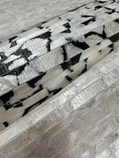 Capiz Offering — Black/White