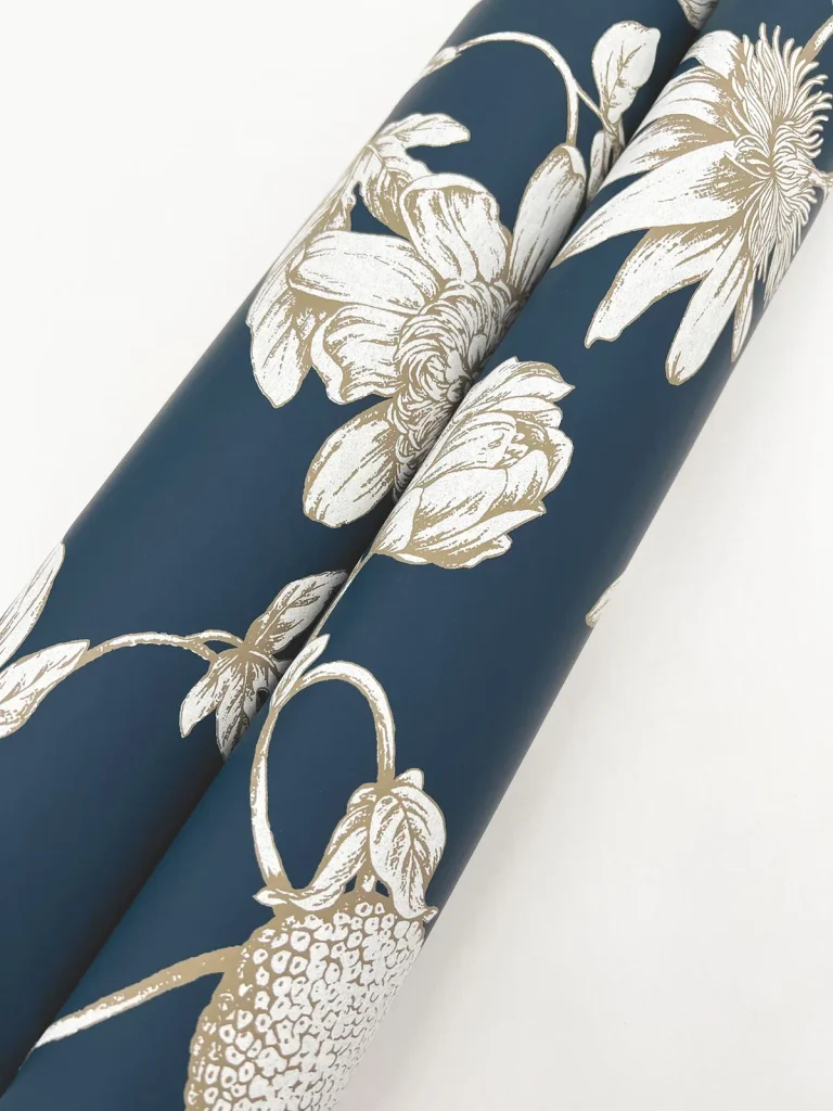 Passion Flower Toile Wallpaper - Navy — Ảnh 4