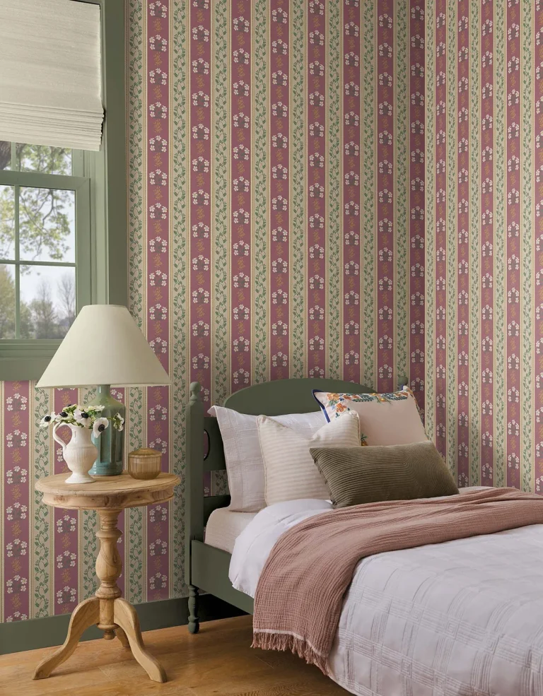 Rifle Paper Co. Portico Wallpaper - Burgundy — Ảnh 2