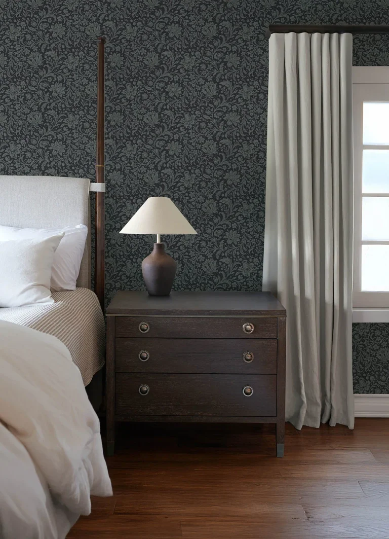 Chris Loves Julia Hague Floral Trail Wallpaper - Dark Blue — Ảnh 6