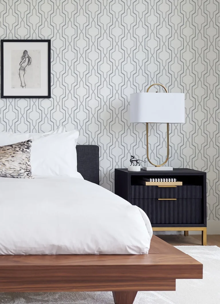 Rion Trellis Wallpaper - Grey — Image 3