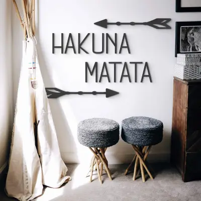 3D Wooden Hakuna Matata with Arrows Motif