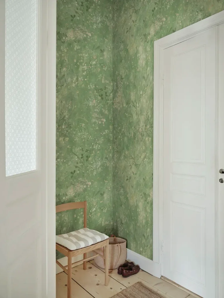 Juni, Green – Natural Artistic — Image 2