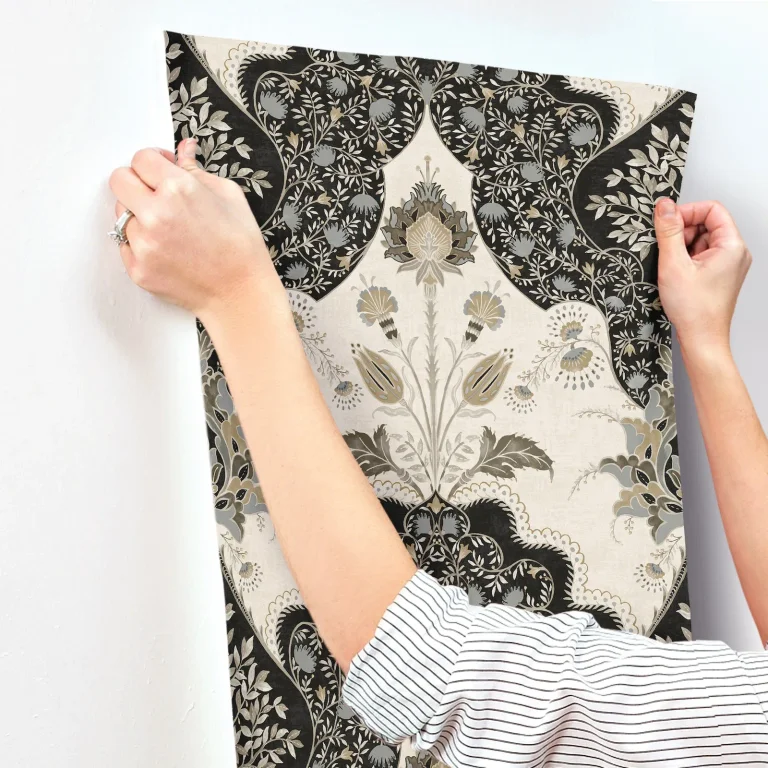 Auden Floral Grandeur Wallpaper - Black — Ảnh 4