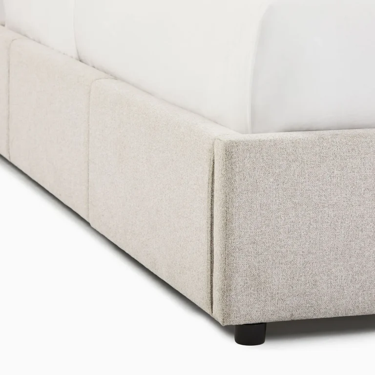 NO HEADBOARD BED — Image 5