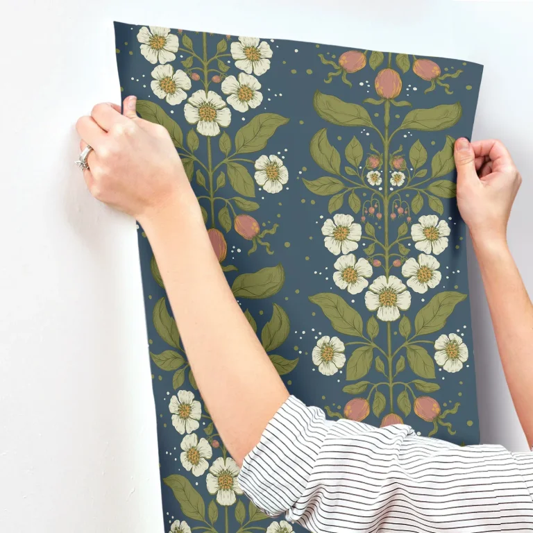 Rosa Floral Columns Wallpaper - Navy — Ảnh 2