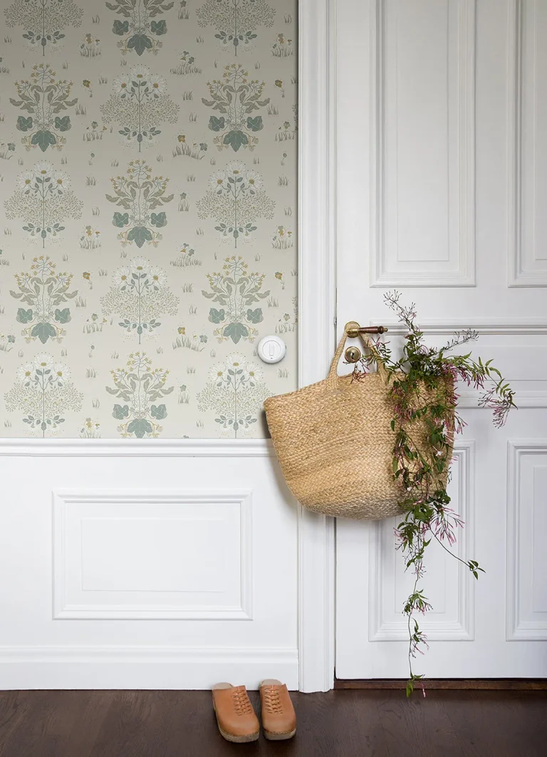 Elda Delicate Daisies Wallpaper - Light Blue — Ảnh 2