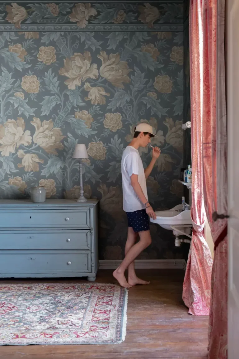 Esther Misty Blue — Ảnh 2