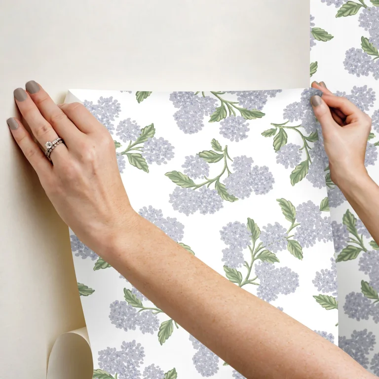 Rifle Paper Co. Hydrangea Peel and Stick Wallpaper - Lilac & White — Ảnh 4
