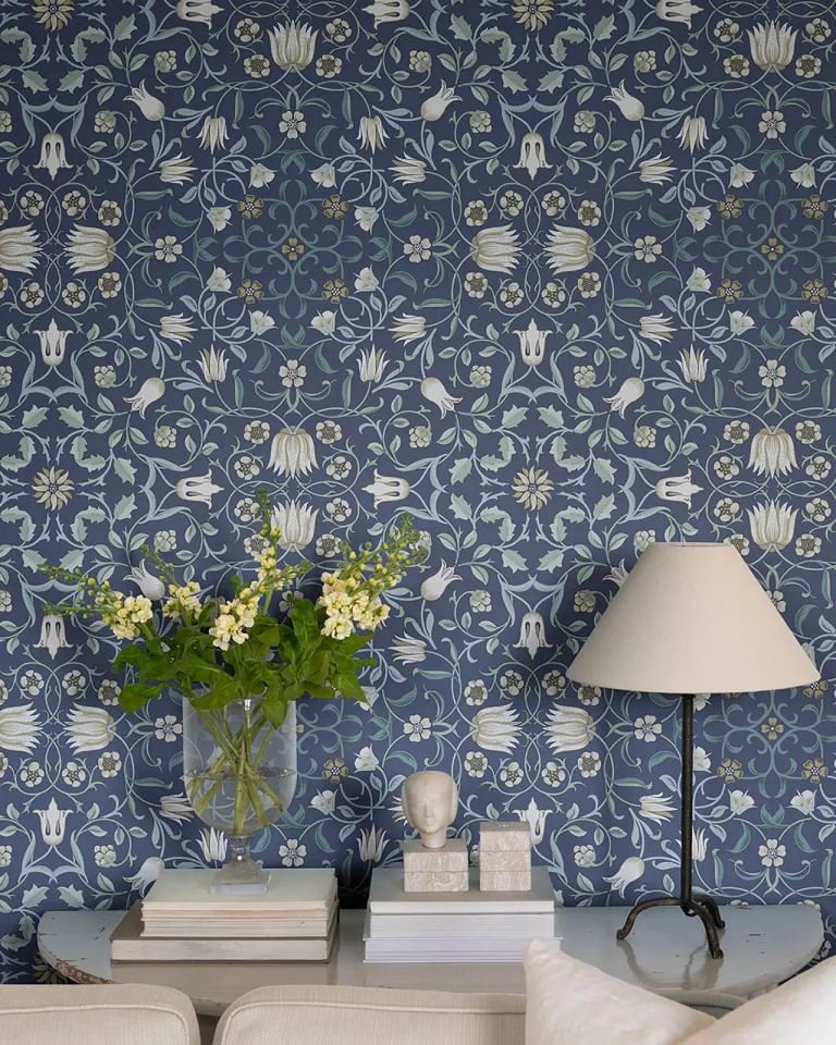 No 1 Holland Park Floral Wallpaper - Blue — Image 4
