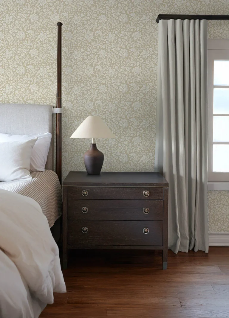 Chris Loves Julia Hague Floral Trail Wallpaper - Beige — Ảnh 2