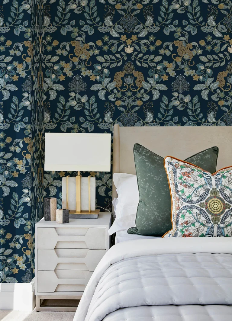 Getty Jungle Damask Wallpaper - Navy — Ảnh 2